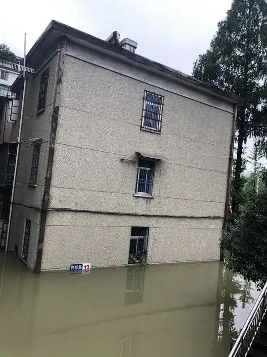 杭州发布洪水黄色预警 洪峰预计明早6点抵达闸口站插图3